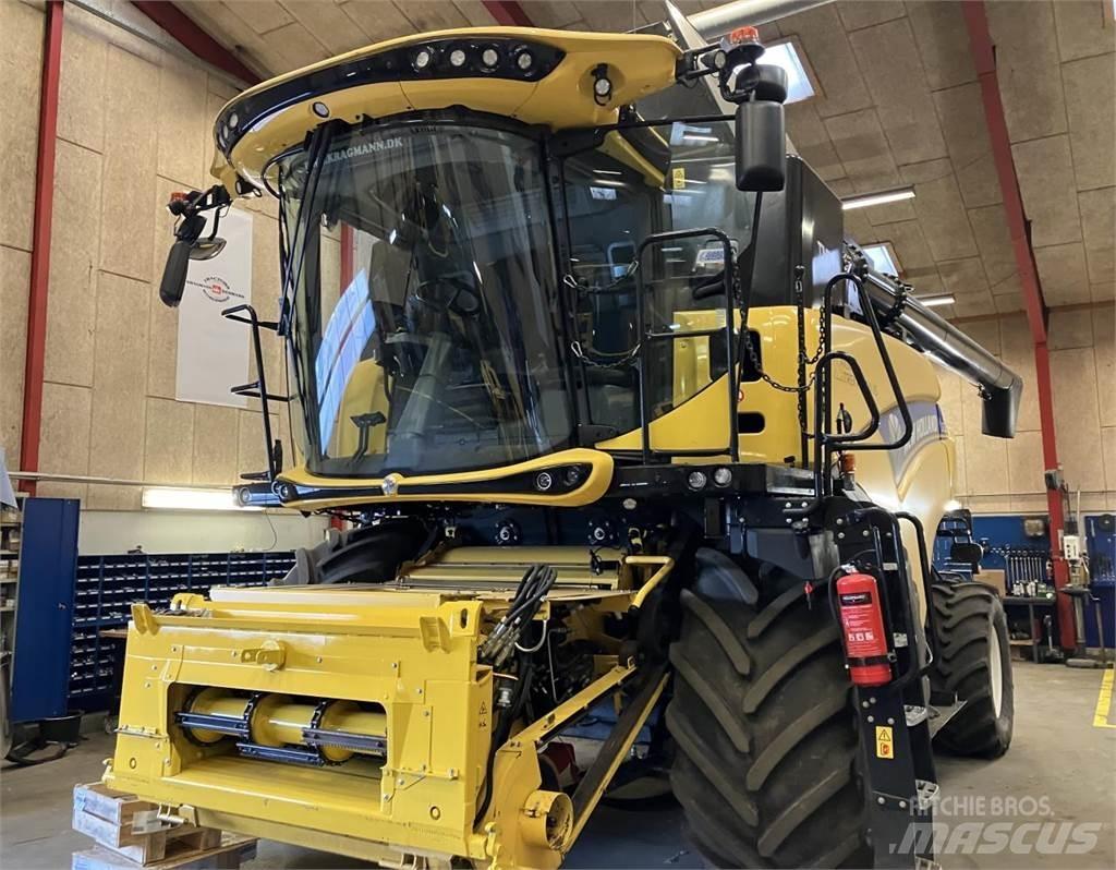 New Holland CR9.80 Combine de secerat