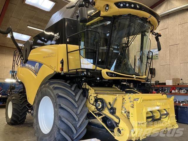 New Holland CR9.80 Combine de secerat