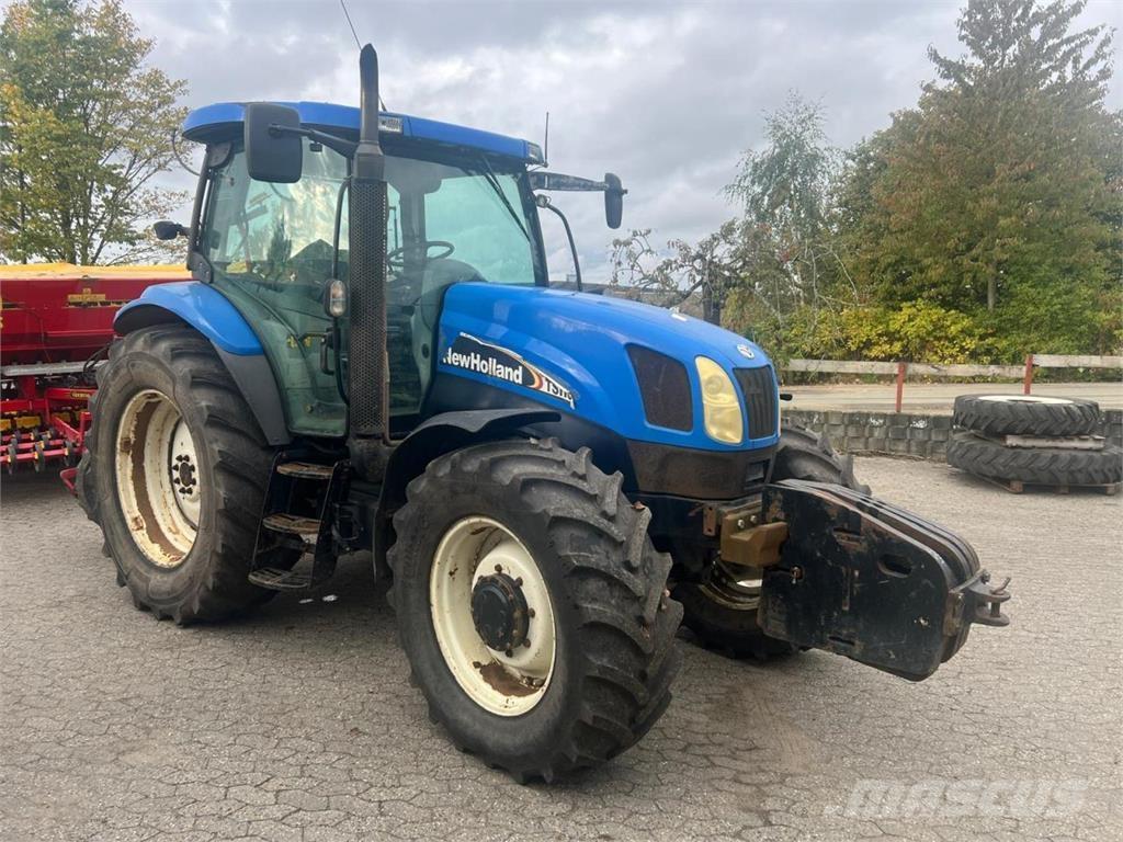 New Holland TS115A Tractoare