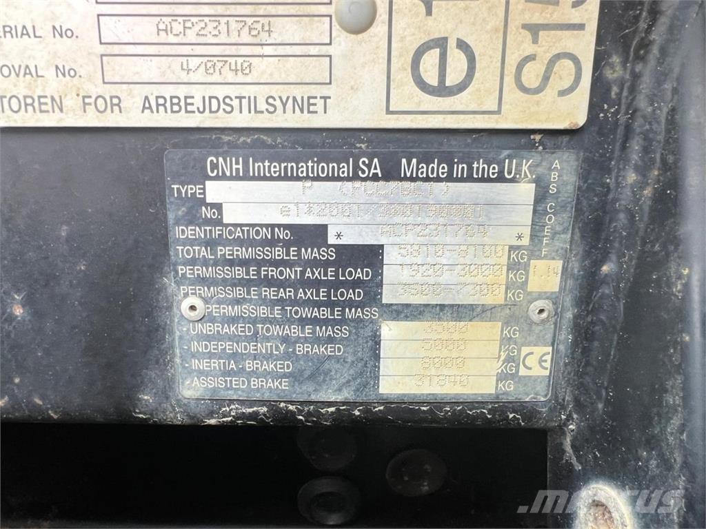 New Holland TS115A Tractoare