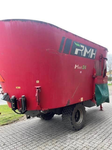 RMH 24 M3 vagoane de furaj