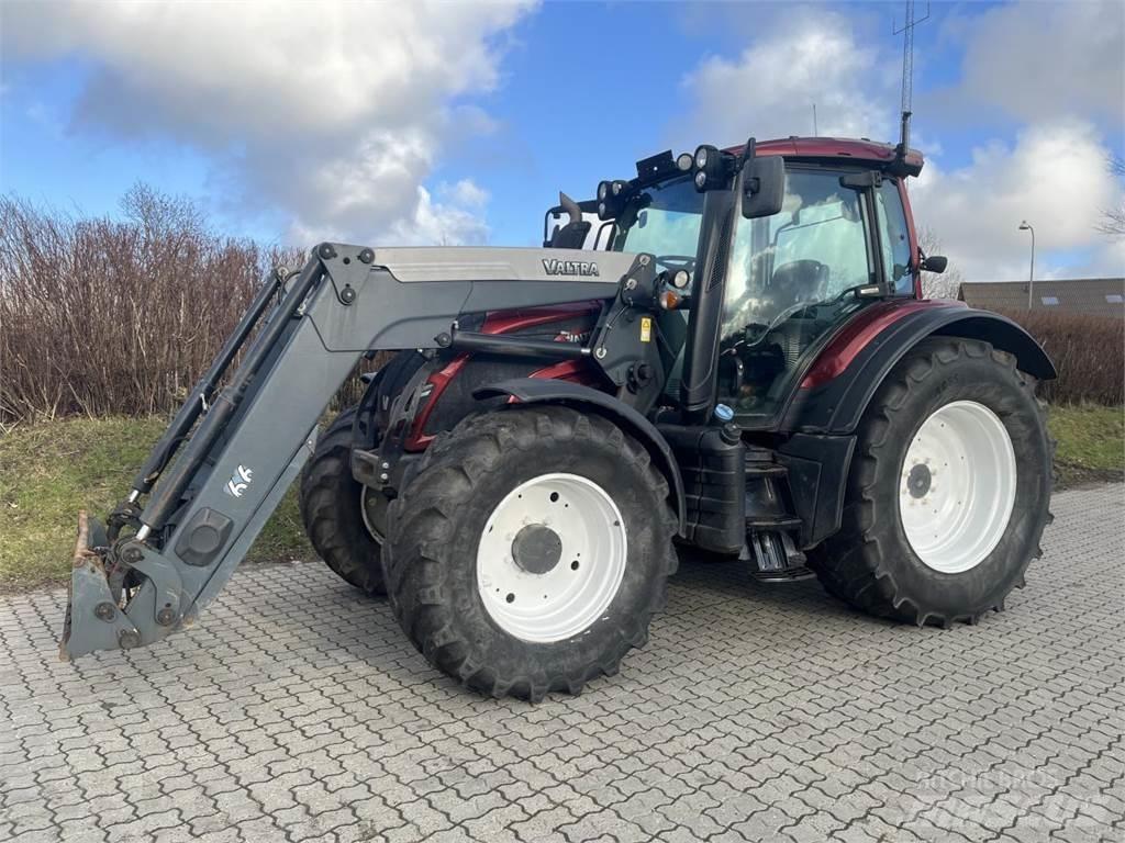 Valtra N 174 Tractoare