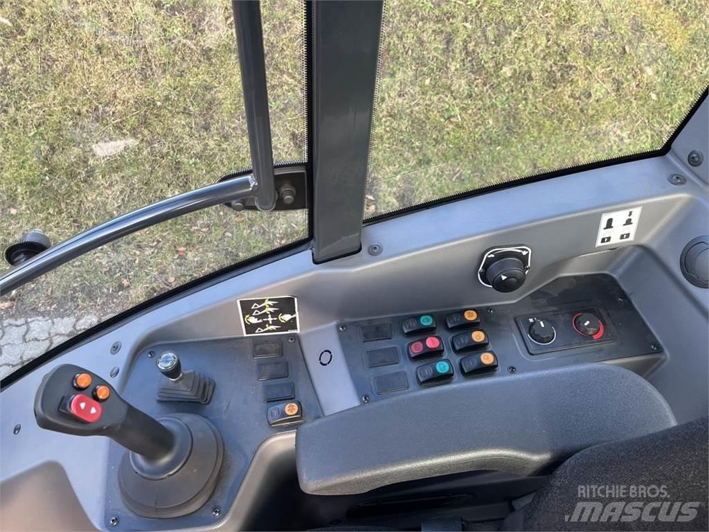 Venieri VF 5.63D Incarcator pe pneuri