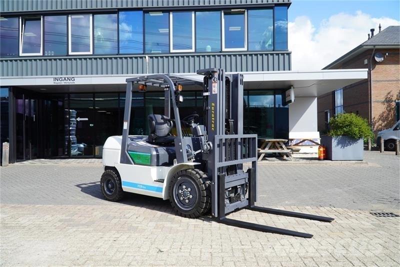 Eurotrac  Stivuitor diesel