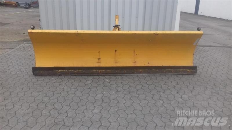  - - - 2.5 MTR Lame pentru dezapezire si pluguri