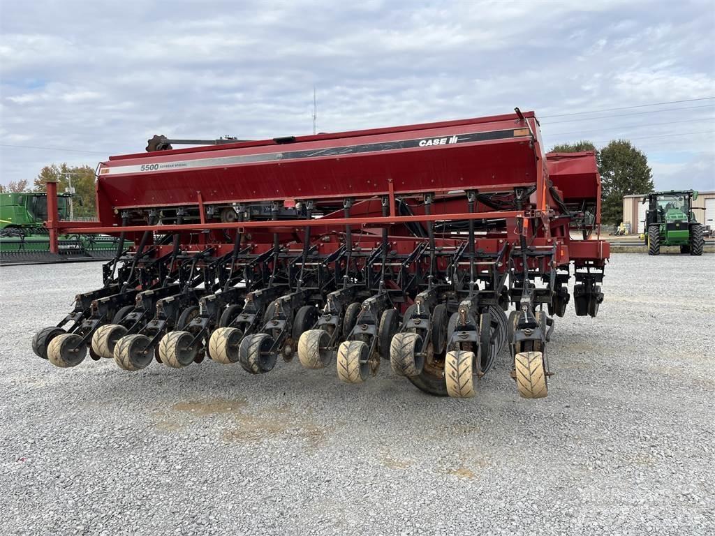 Case IH 5500 Perforatoare