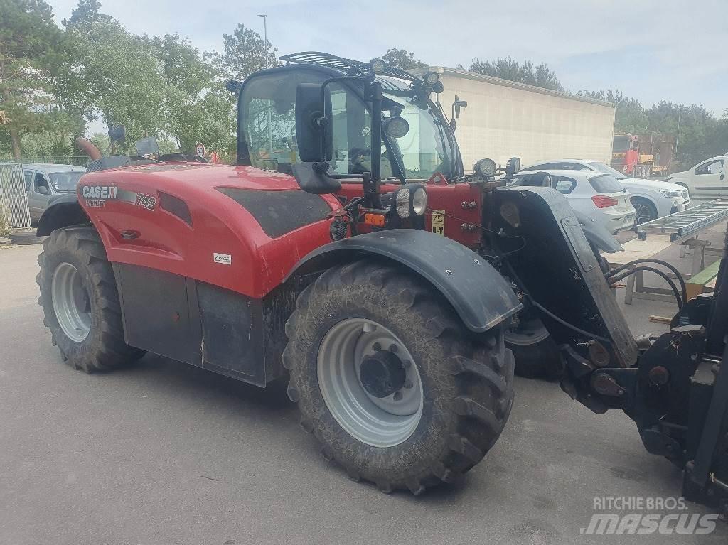 Case IH 742 Tractoare