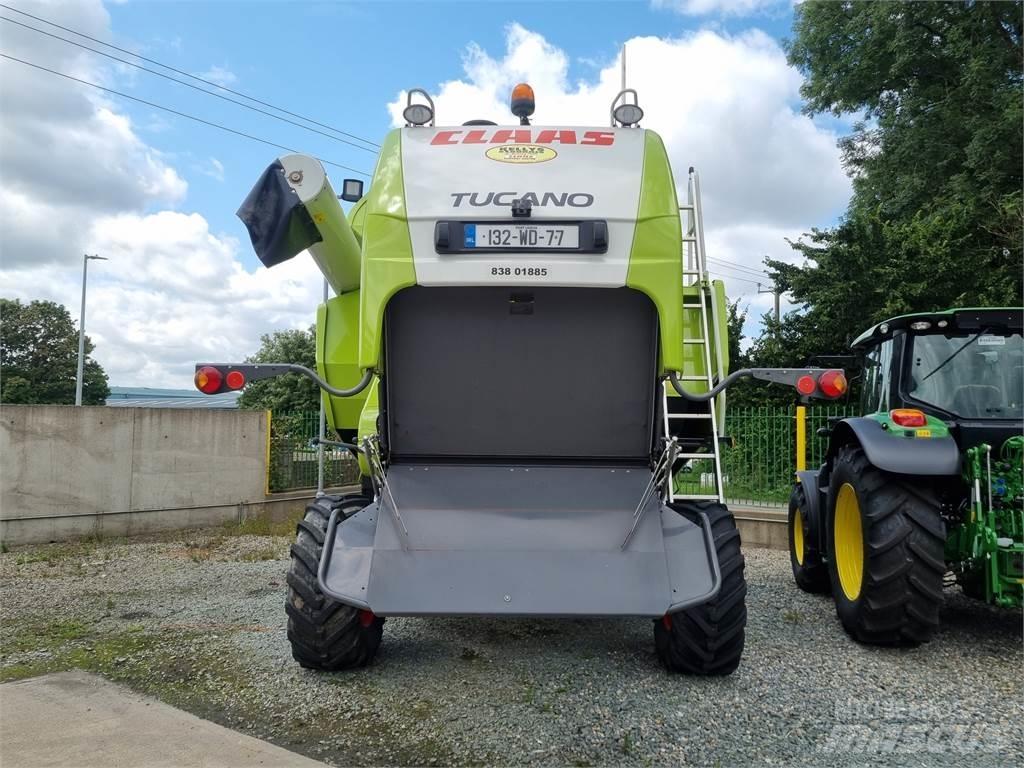 CLAAS 430 Tucano Combine de secerat