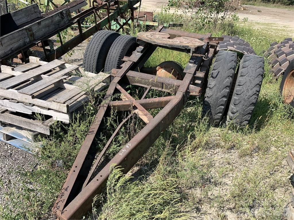  DOLLY Utilaje agricole - Altele