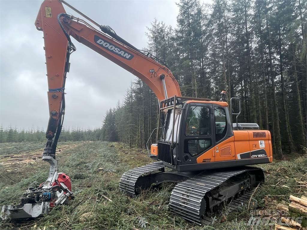 Doosan DX180LC Combine forestiere