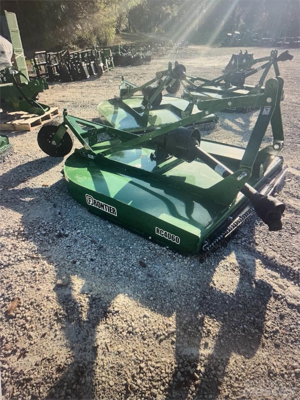 Frontier RC4060 Debalotare, taiere, impachetare