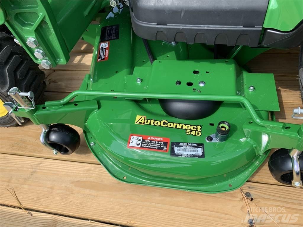 John Deere 1023E Tractoare compacte
