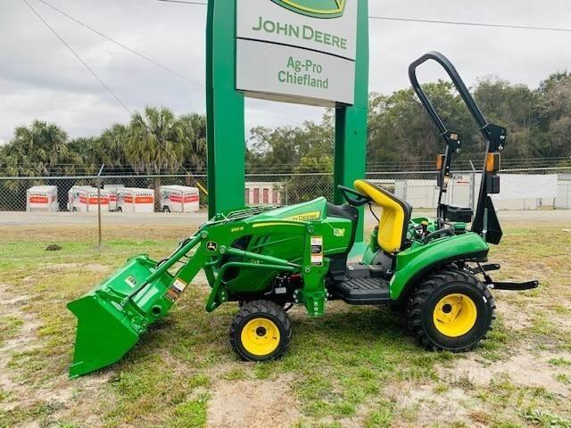 John Deere 1023E Tractoare compacte
