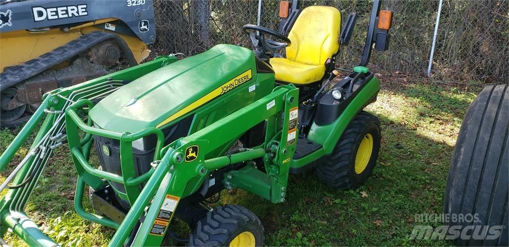 John Deere 1023E Tractoare compacte