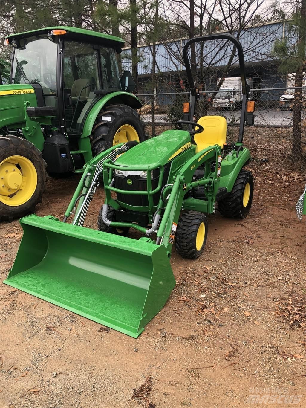 John Deere 1023E Tractoare compacte