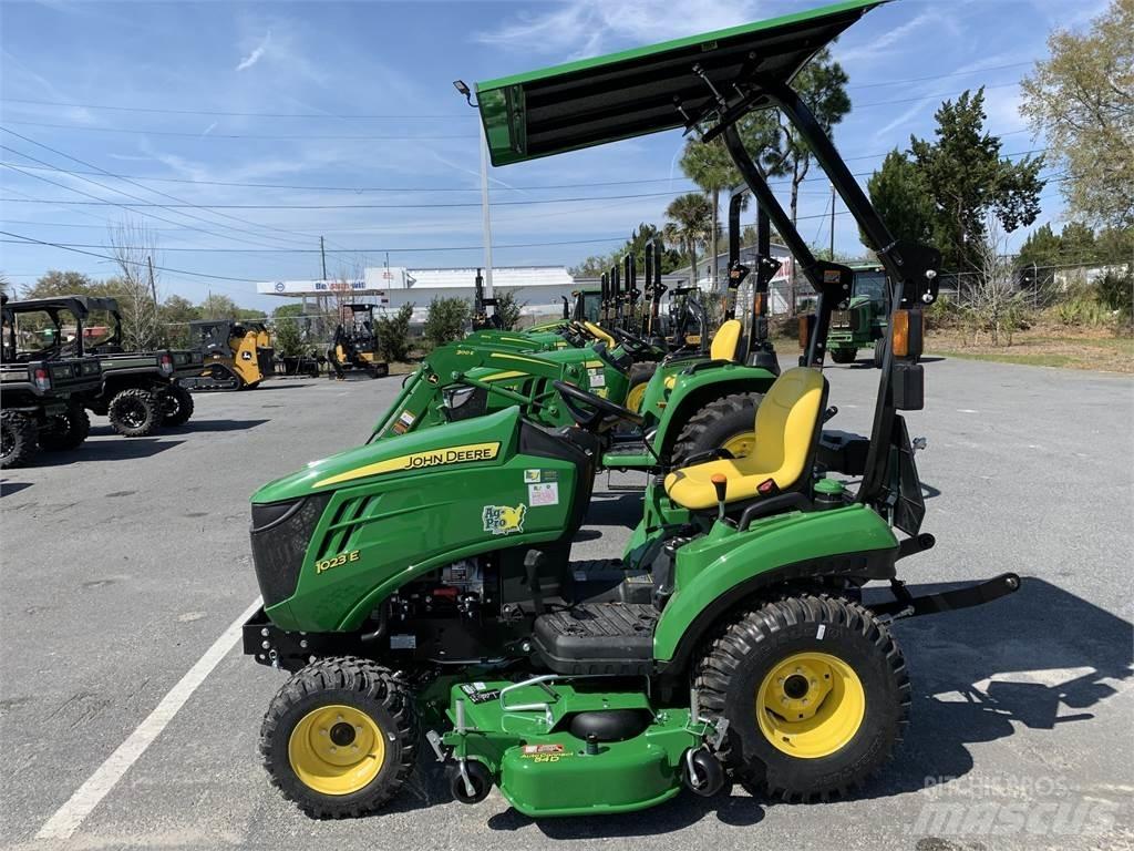 John Deere 1023E Tractoare compacte