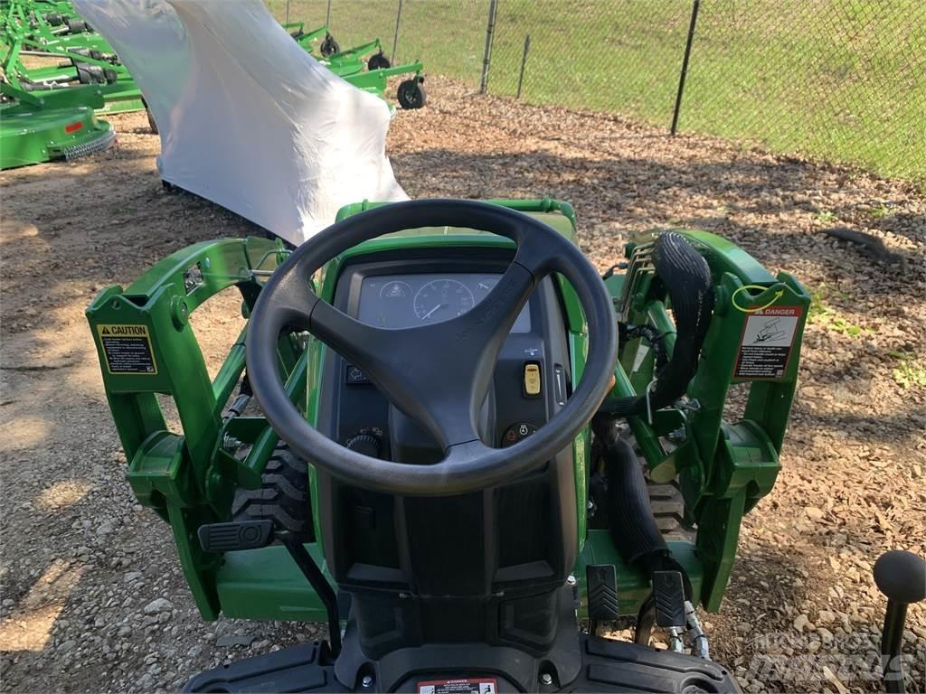 John Deere 1023E Tractoare compacte