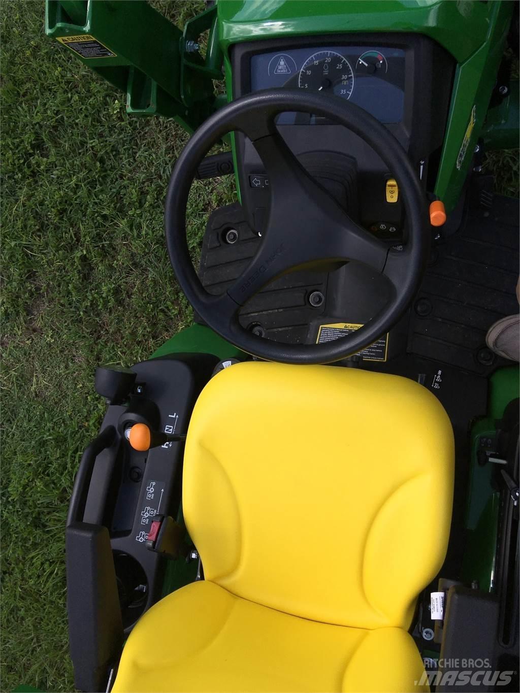 John Deere 1025R Tractoare compacte