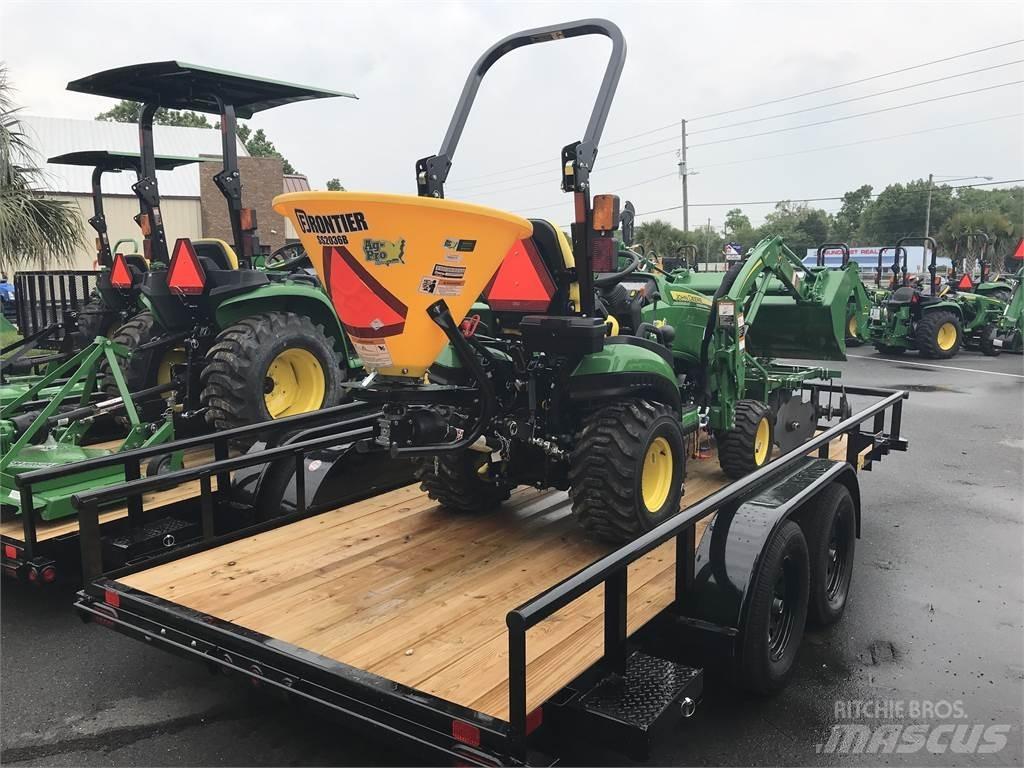 John Deere 1025R Tractoare compacte