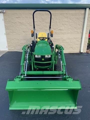 John Deere 1025R Tractoare compacte