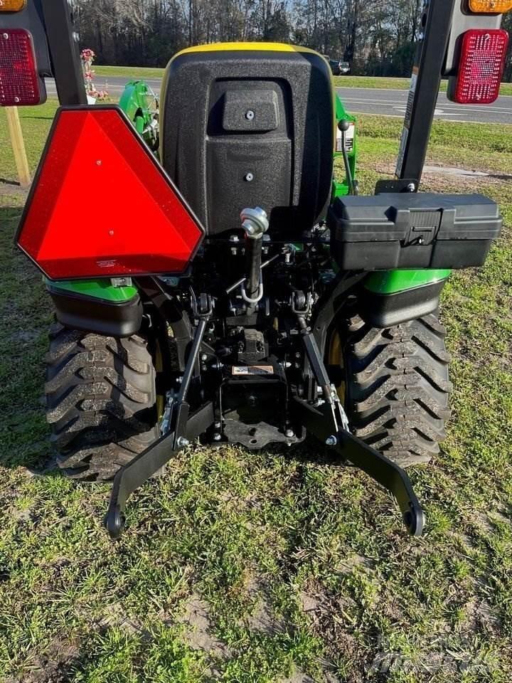 John Deere 1025R Tractoare compacte