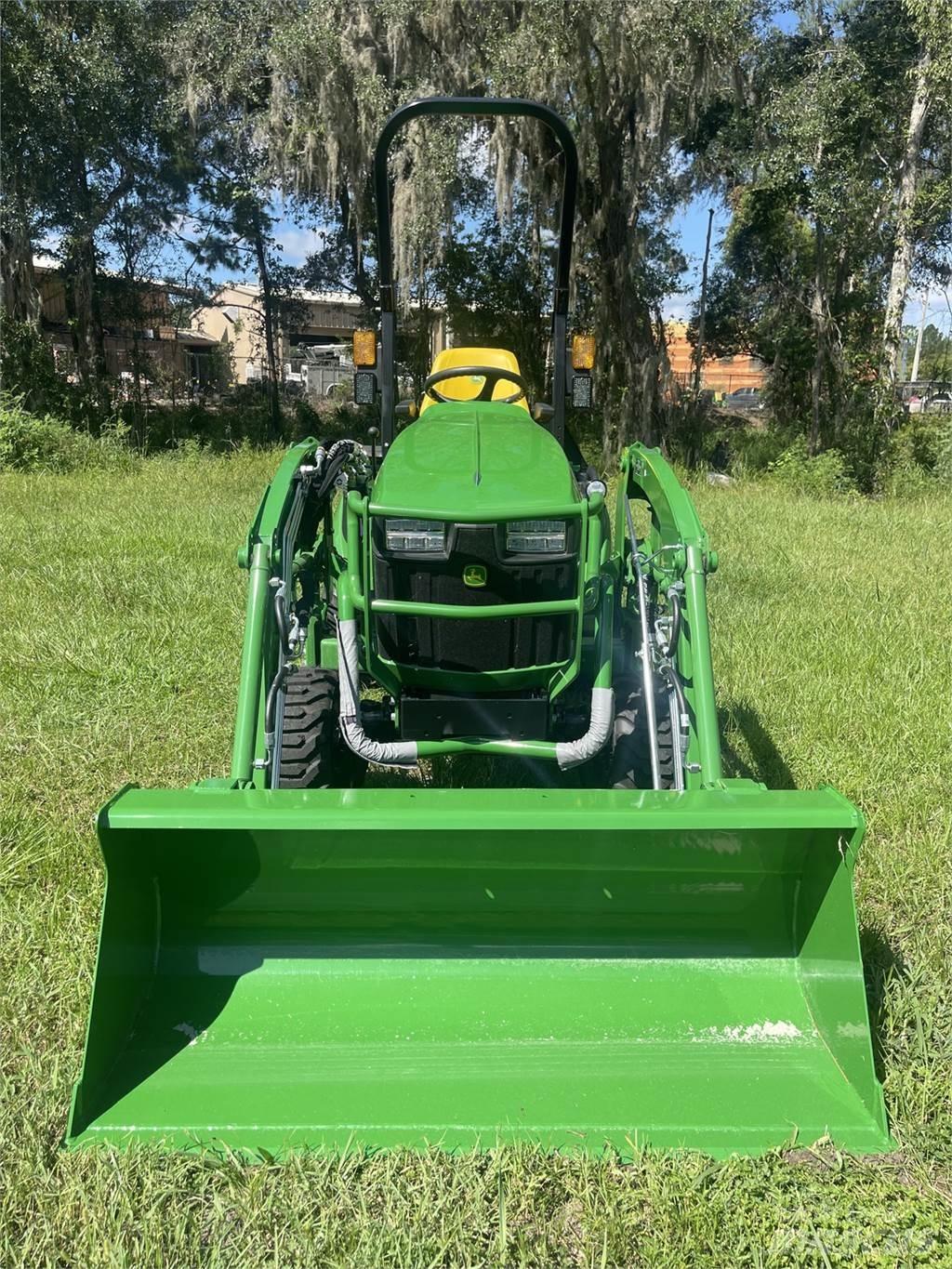 John Deere 1025R Tractoare compacte