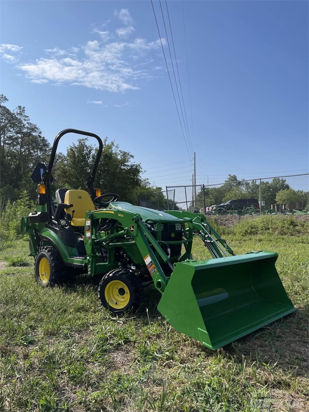 John Deere 1025R Tractoare compacte