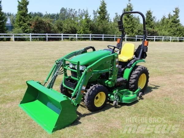 John Deere 2025R Tractoare compacte
