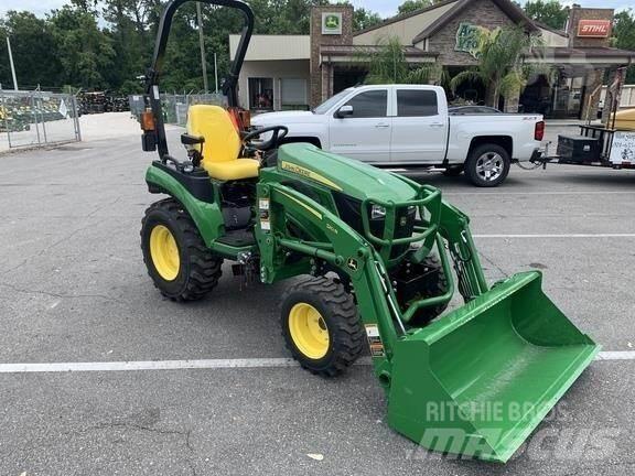 John Deere 2025R Tractoare compacte