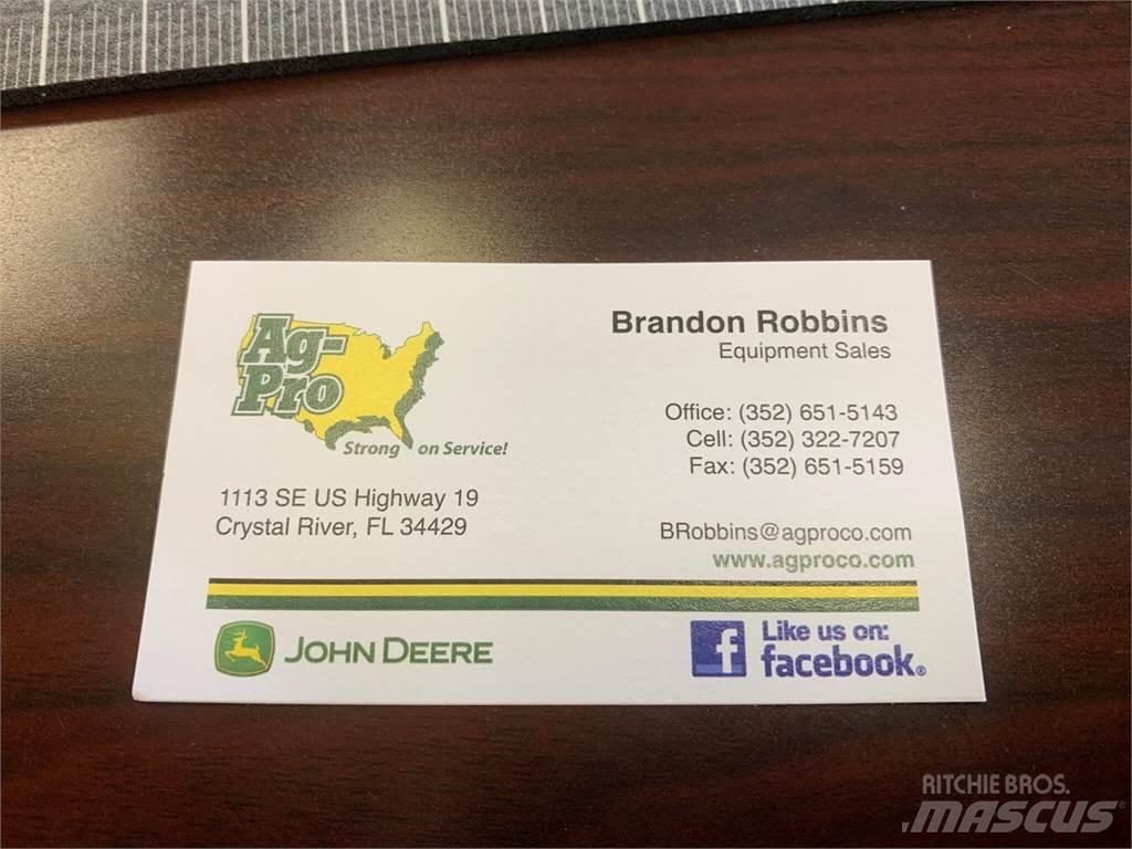 John Deere 2025R Tractoare compacte