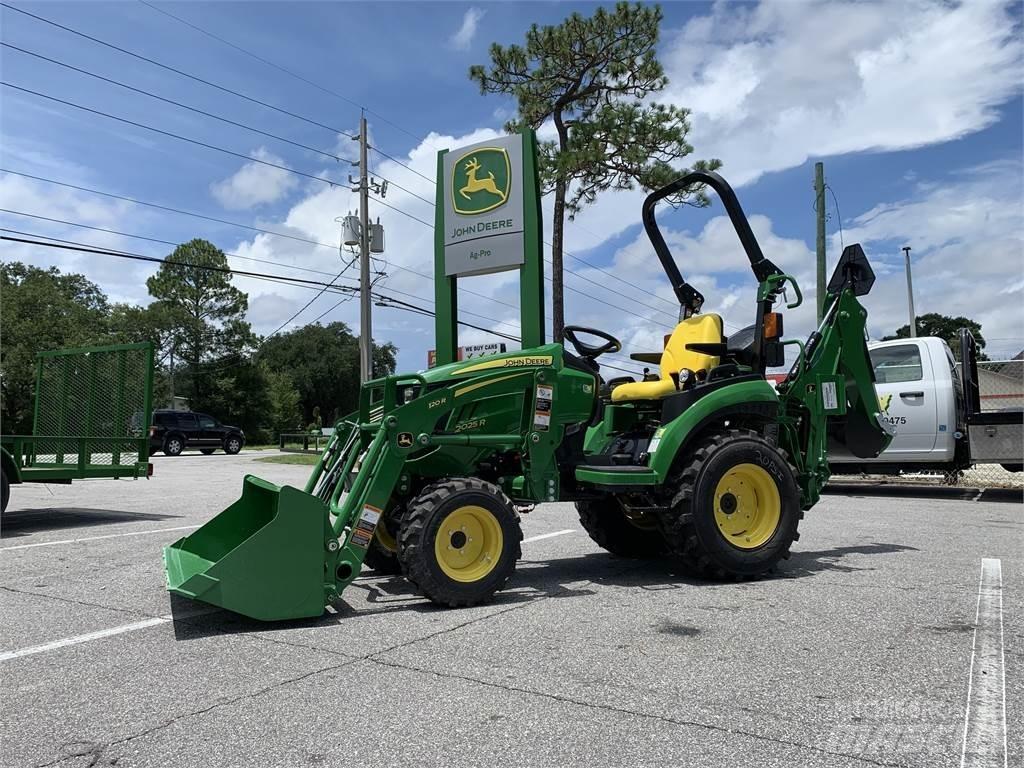 John Deere 2025R Tractoare compacte