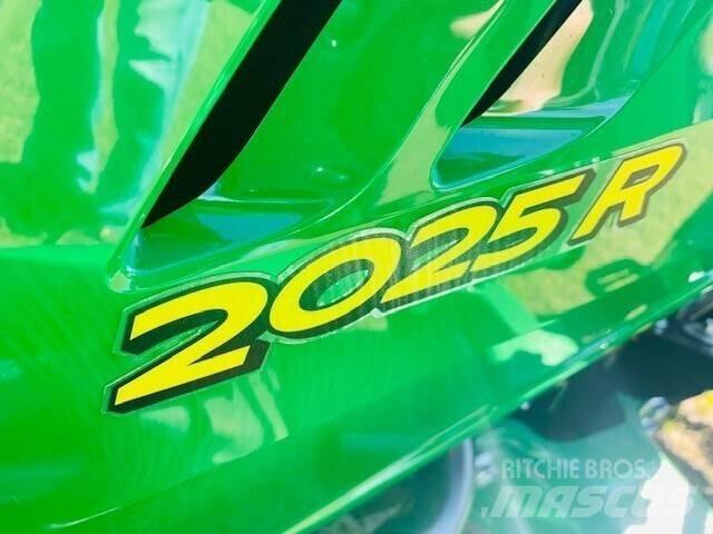 John Deere 2025R Tractoare compacte