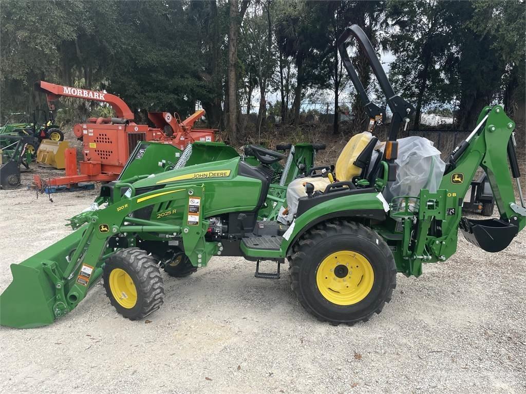 John Deere 2025R Tractoare compacte