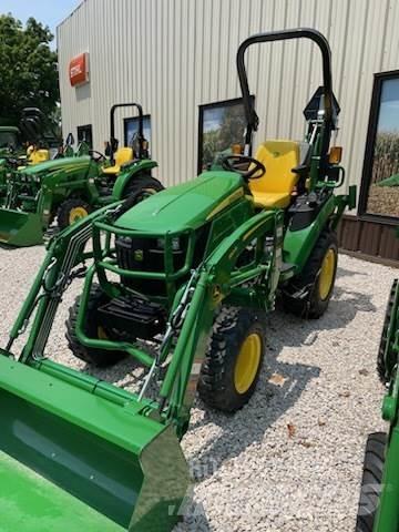 John Deere 2025R Tractoare compacte