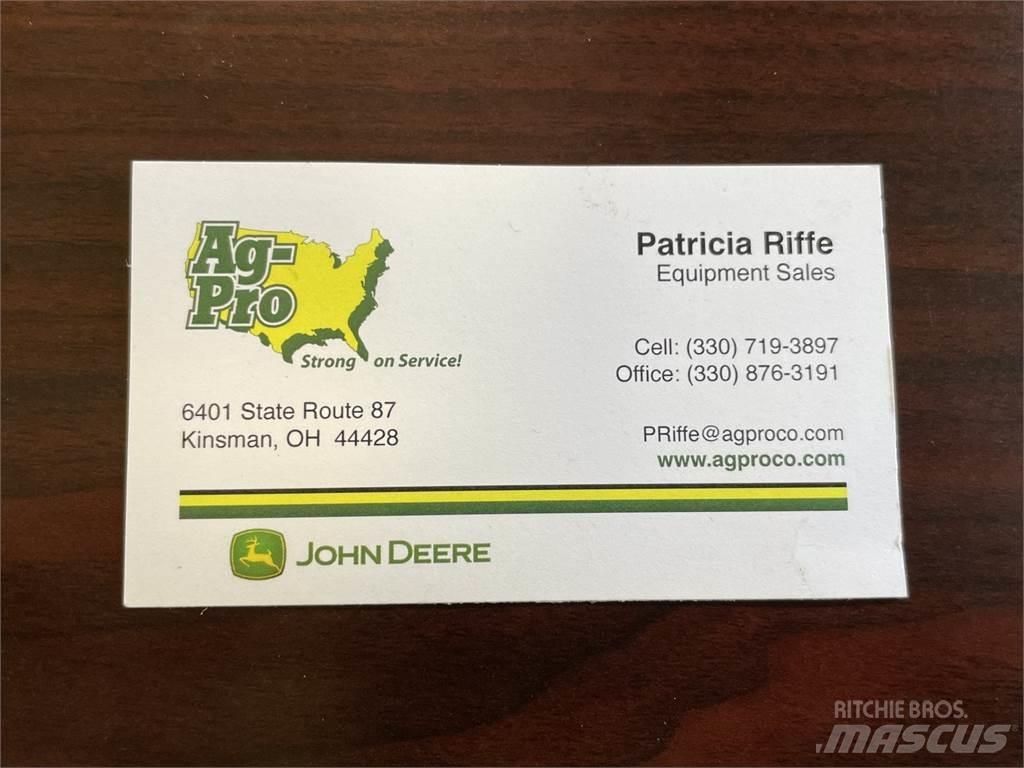 John Deere 2025R Tractoare compacte