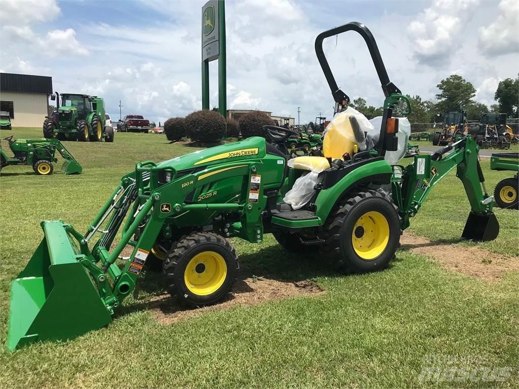 John Deere 2025R Tractoare compacte