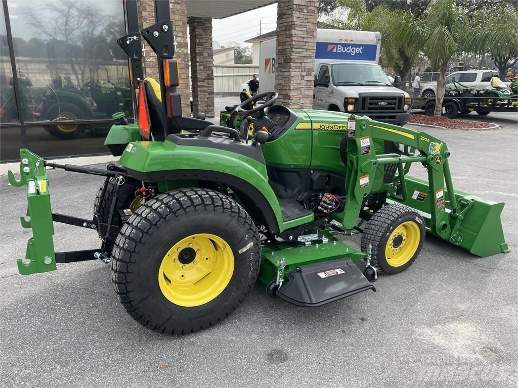 John Deere 2032R Tractoare compacte