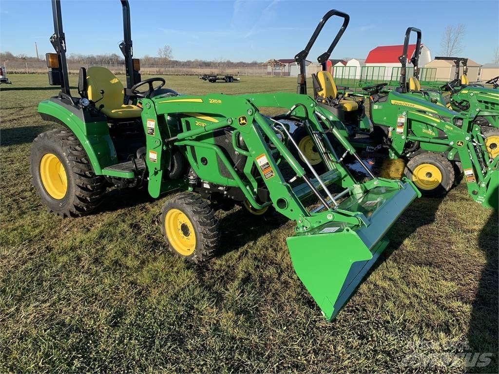 John Deere 2032R Tractoare compacte