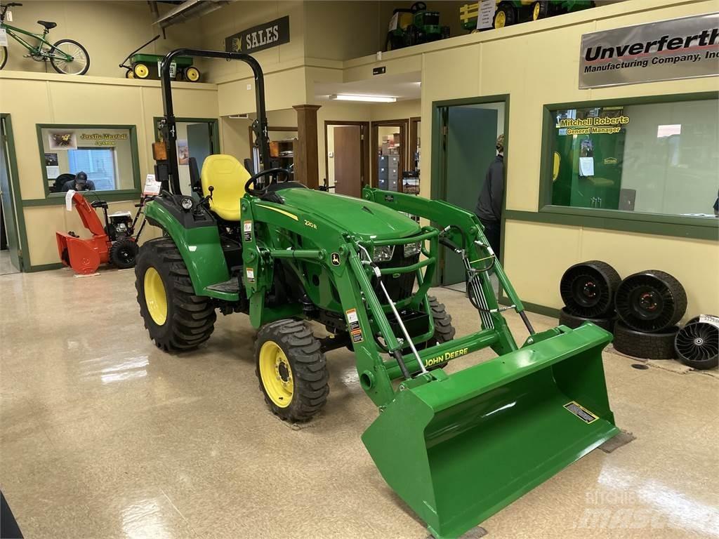 John Deere 2032R Tractoare compacte