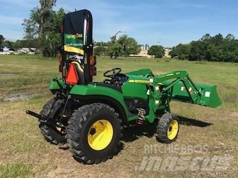 John Deere 2032R Tractoare compacte