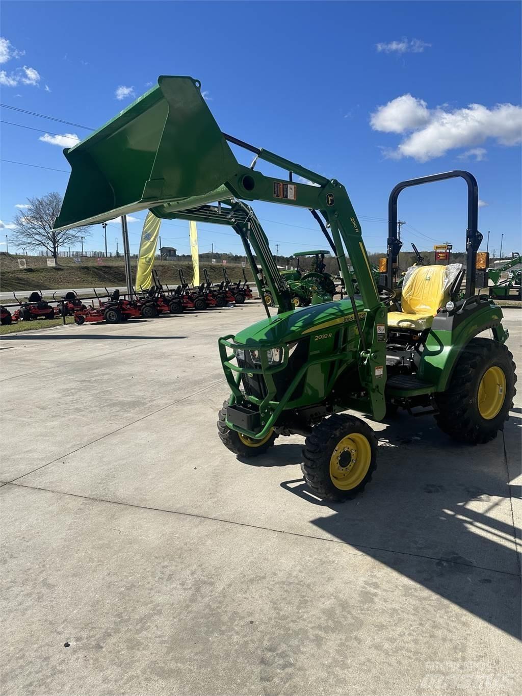 John Deere 2032R Tractoare compacte
