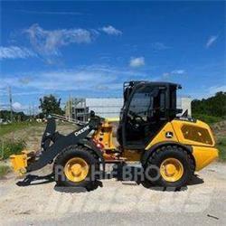 John Deere 204 G Mini incarcatoare