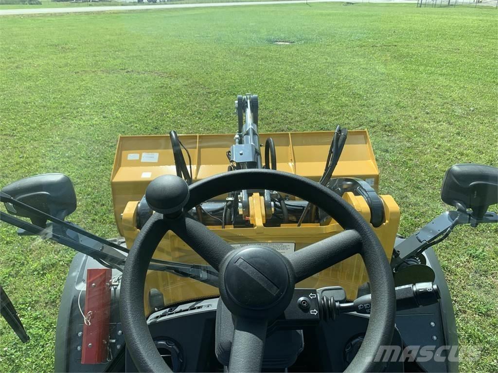 John Deere 244L Incarcator pe pneuri