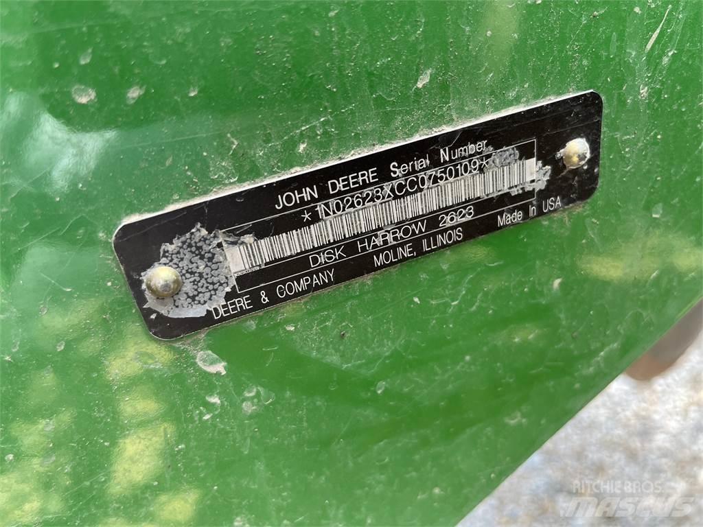 John Deere 2623 Grape cu disc