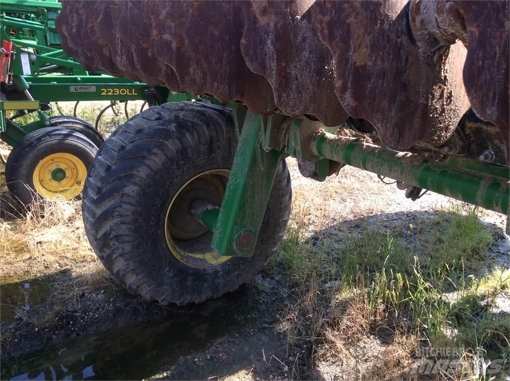 John Deere 2680 Grape cu disc