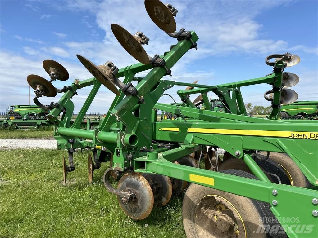 John Deere 2730 Alte masini si accesorii de cultivat