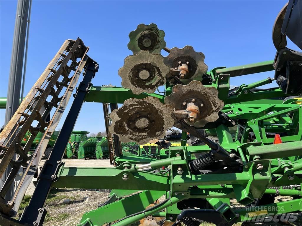 John Deere 2730 Alte masini si accesorii de cultivat