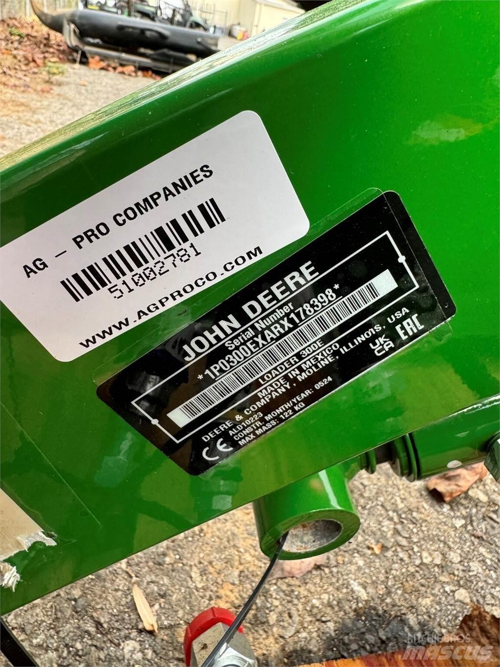 John Deere 300E Utilaje agricole - Altele