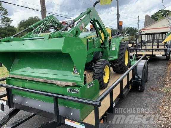 John Deere 3025E Tractoare compacte