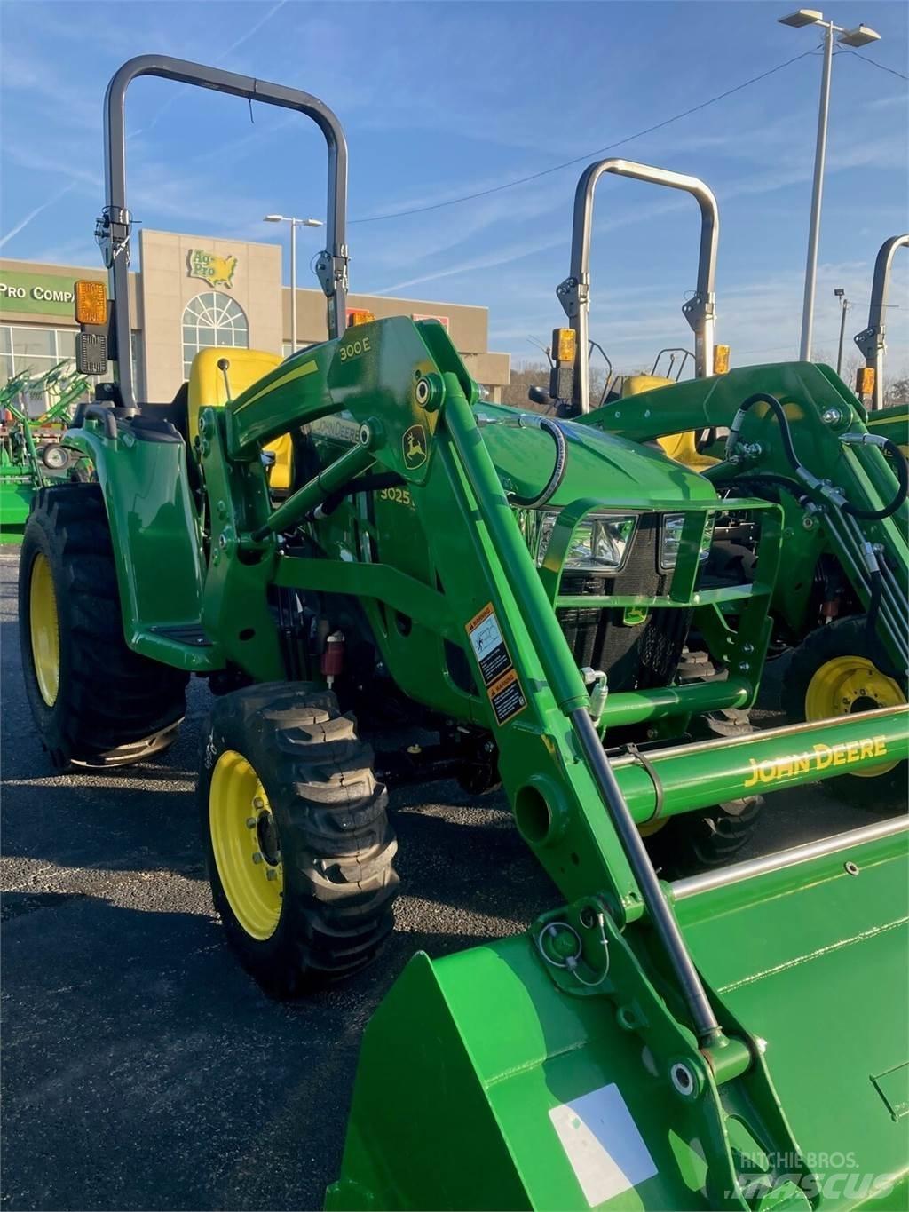 John Deere 3025E Tractoare compacte